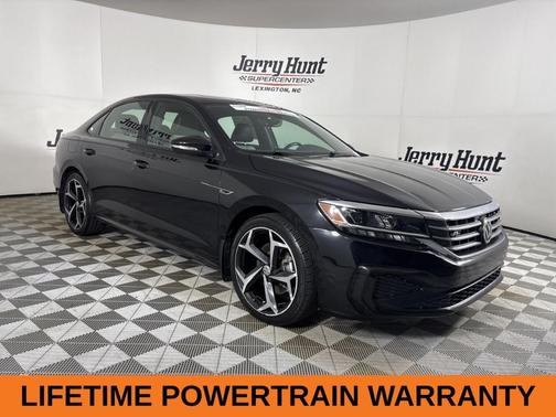 2021 Volkswagen Passat 2.0T R-Line