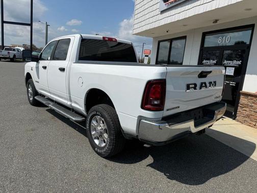Bright White Clearcoat 2025 RAM 2500 Big Horn