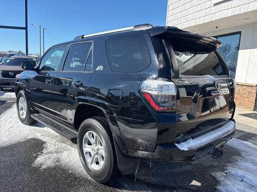 2022 Toyota 4Runner SR5