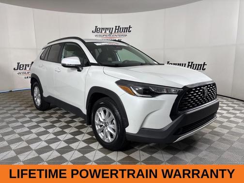 2024 Toyota Corolla Cross LE