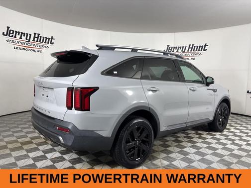 2022 Kia Sorento S