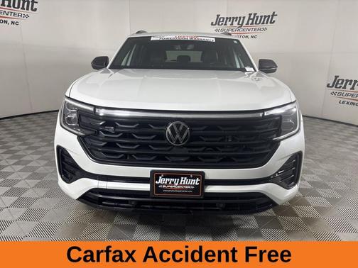 2024 Volkswagen Atlas Cross Sport 2.0T SEL R-Line