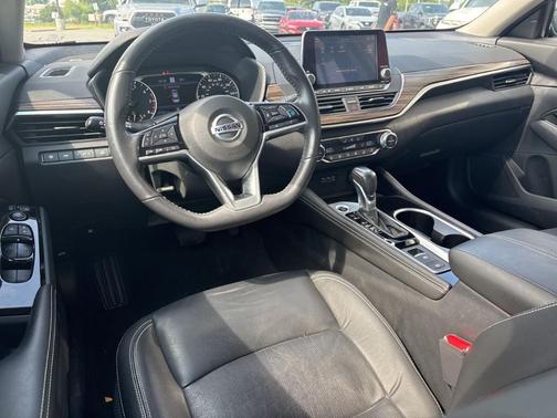 2022 Nissan Altima 2.5 SL