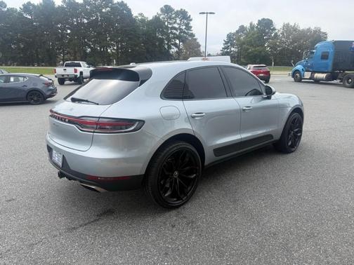 2020 Porsche Macan Base
