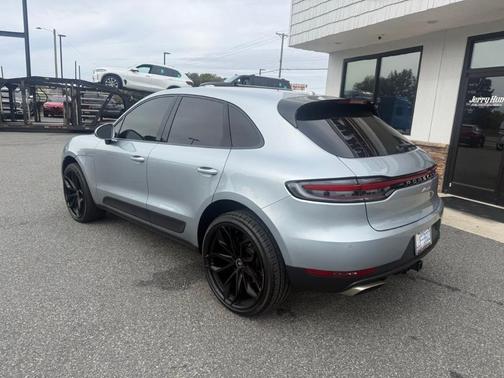 2020 Porsche Macan Base