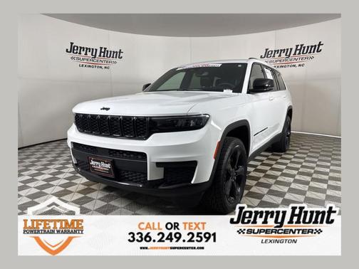 Bright White Clearcoat 2023 Jeep Grand Cherokee L Laredo