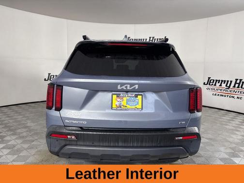 2023 Kia Sorento X-Line S