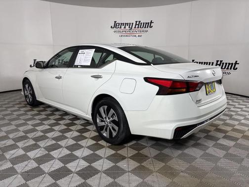 2022 Nissan Altima 2.5 S