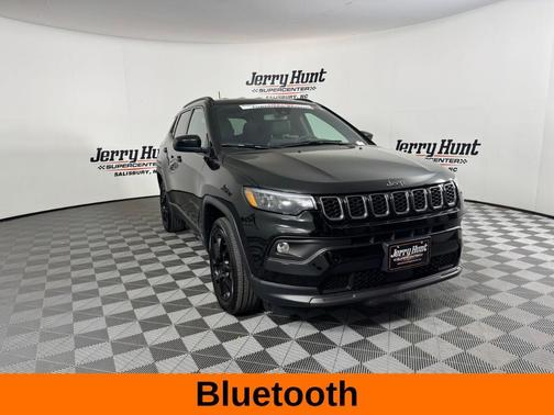 Diamond Black 2026 Jeep Compass Latitude