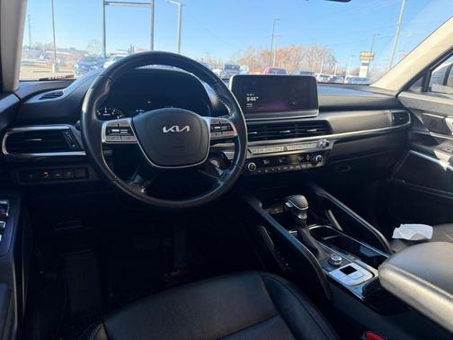 2022 Kia Telluride LX