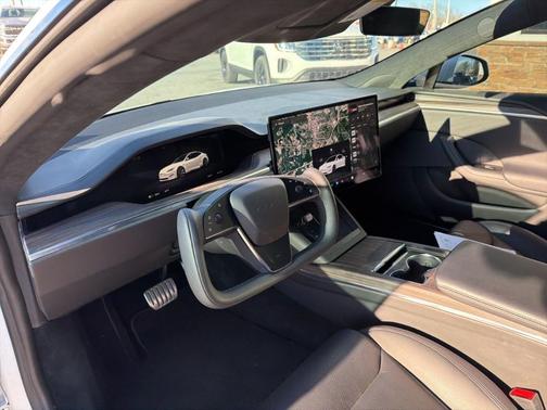 2022 Tesla Model S Base