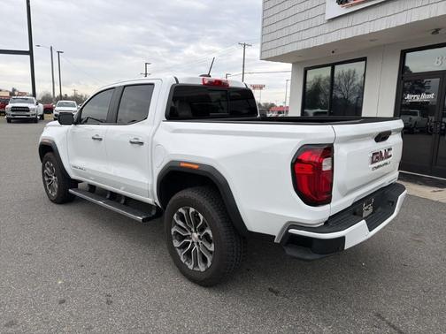 2024 GMC Canyon Denali