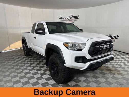 Super White 2019 Toyota Tacoma SR