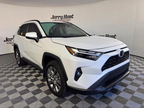 Pearl 2024 Toyota RAV4 XLE Premium