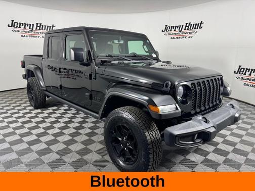 2022 Jeep Gladiator Sport