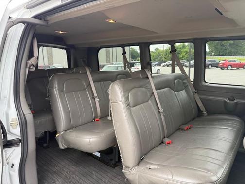 2023 Chevrolet Express 3500 LS