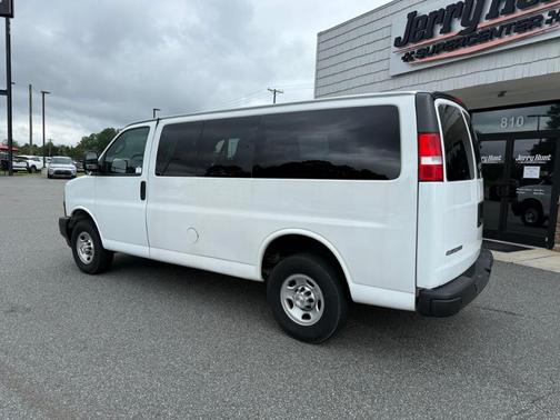 2023 Chevrolet Express 3500 LS