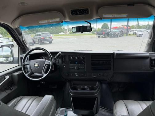 2023 Chevrolet Express 3500 LS