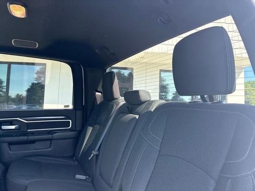 Bright White Clearcoat 2025 RAM 2500 Big Horn