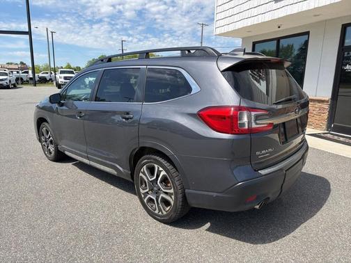 Magnetite Gray Metallic 2023 Subaru Ascent Limited 7-Passenger