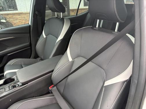 Ice 2025 Toyota Camry SE