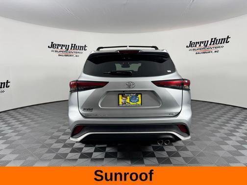 2023 Toyota Highlander XSE