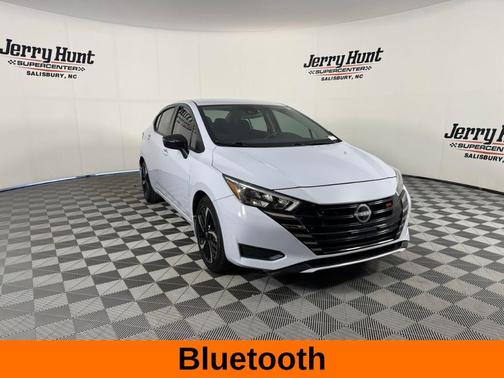 2025 Nissan Versa 1.6 SR