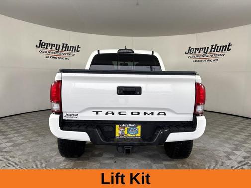 2017 Toyota Tacoma TRD Sport