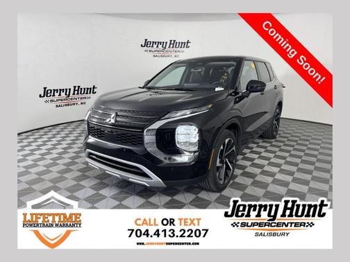 2024 Mitsubishi Outlander SE