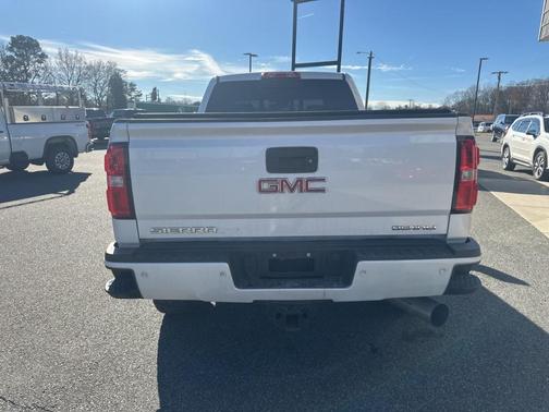 2019 GMC Sierra 2500 Denali