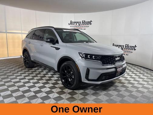 Wolf Gray 2023 Kia Sorento SX