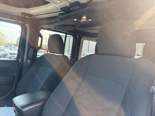 Black Clearcoat 2023 Jeep Wrangler Sport