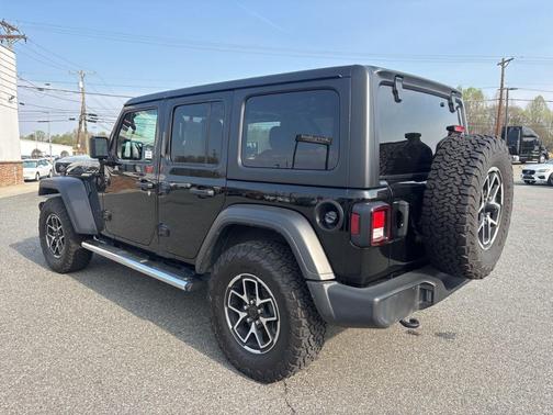 Black Clearcoat 2023 Jeep Wrangler Sport