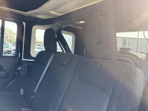 Black Clearcoat 2023 Jeep Wrangler Sport