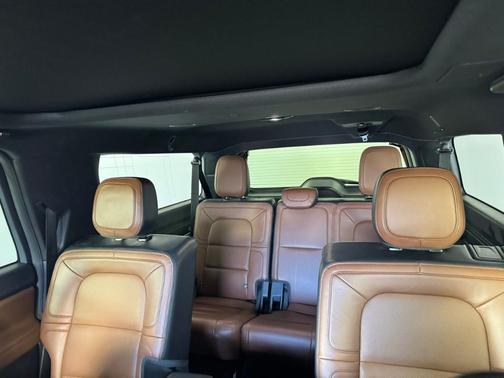 2023 Lincoln Navigator L Reserve