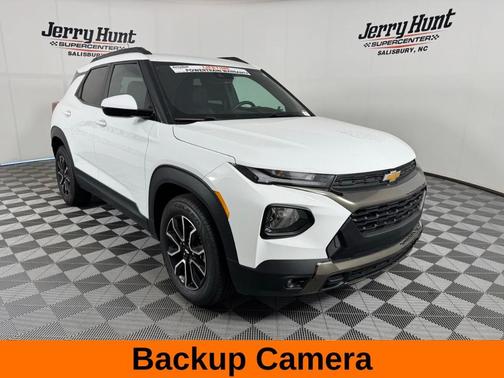 Summit White 2023 Chevrolet Trailblazer ACTIV