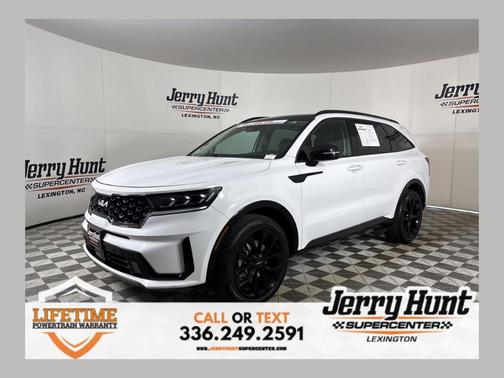 Glacial White Pearl 2023 Kia Sorento SX