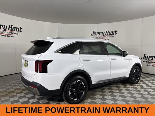2024 Kia Sorento S