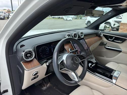 Polar White 2023 Mercedes-Benz GLC 300 Base 4MATIC