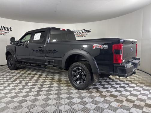 2023 Ford F-350 Lariat Super Duty