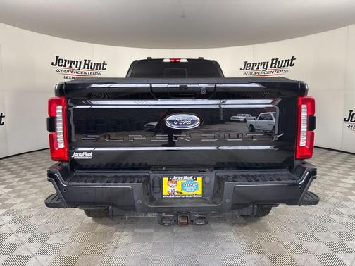 2023 Ford F-350 Lariat Super Duty