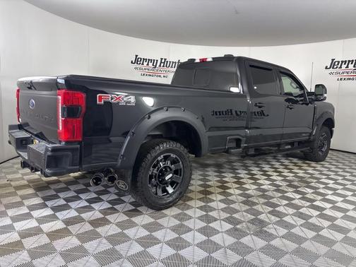 2023 Ford F-350 Lariat Super Duty