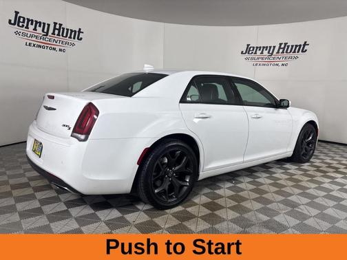 2021 Chrysler 300 S