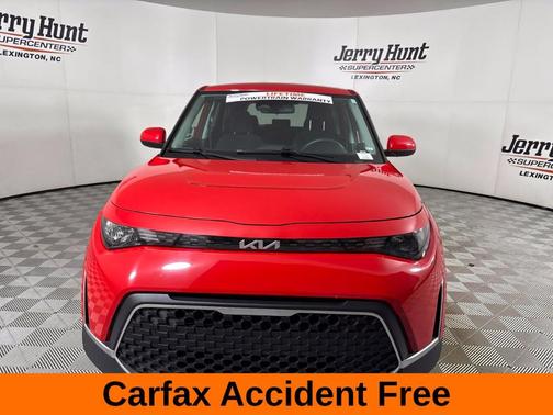 Inferno Red 2024 Kia Soul LX