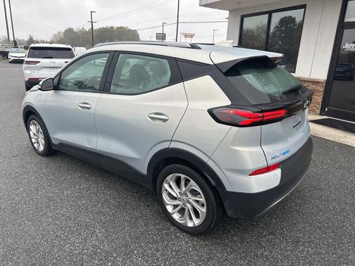 2023 Chevrolet Bolt EUV LT