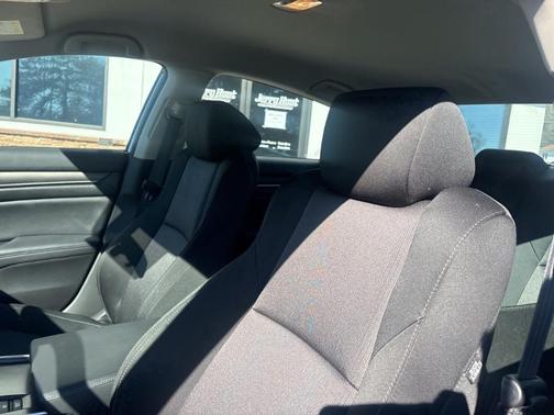 2022 Honda Accord LX 1.5T