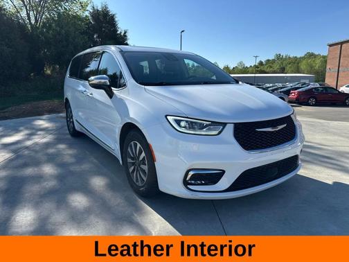 2023 Chrysler Pacifica Hybrid Limited