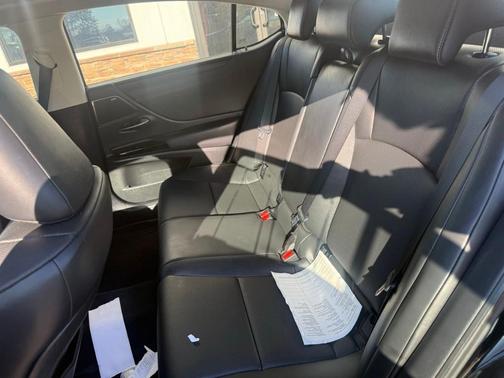 2024 Lexus ES 350 350