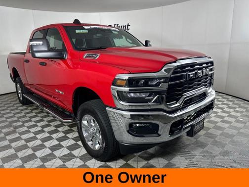 Flame Red Clearcoat 2026 RAM 2500 Big Horn