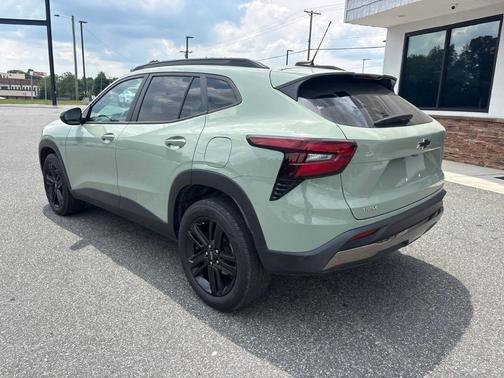 Green 2025 Chevrolet Trax ACTIV